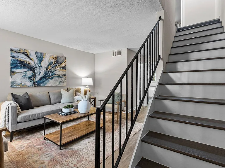 300 E McPherson Dr — Photo 25