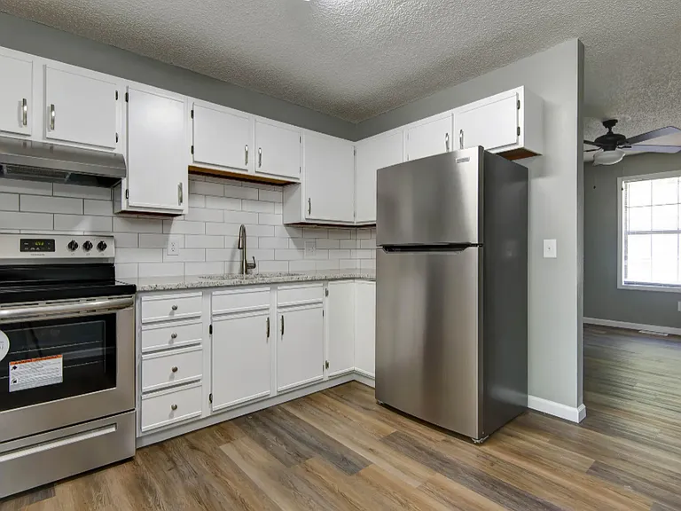 2147 W Wall St #2147A — Photo 1