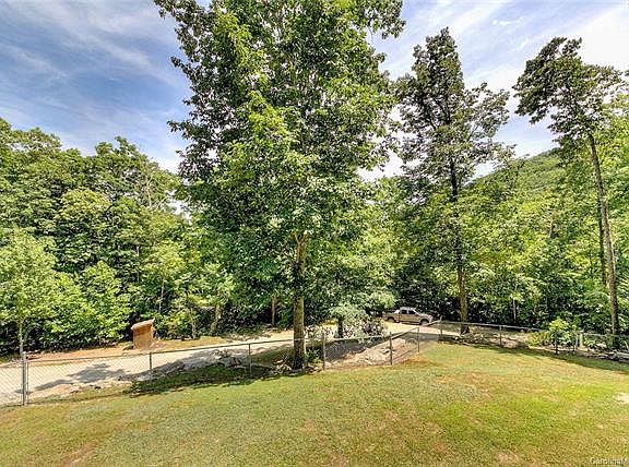 4th image of 452 Griffin Dr