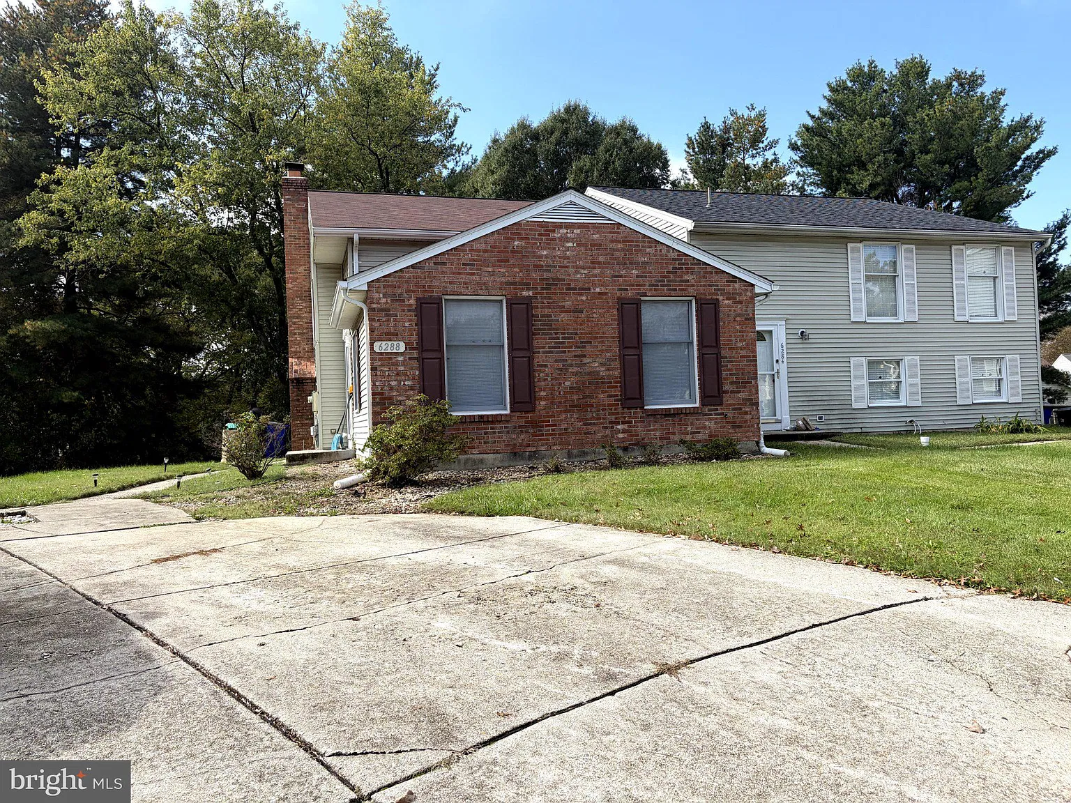 3 bed, 2.5 bath, 1364 sqft, $2,700 — Photo 3