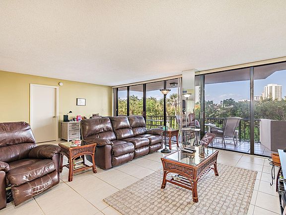 5th image of 4200 N Ocean Drive #105
