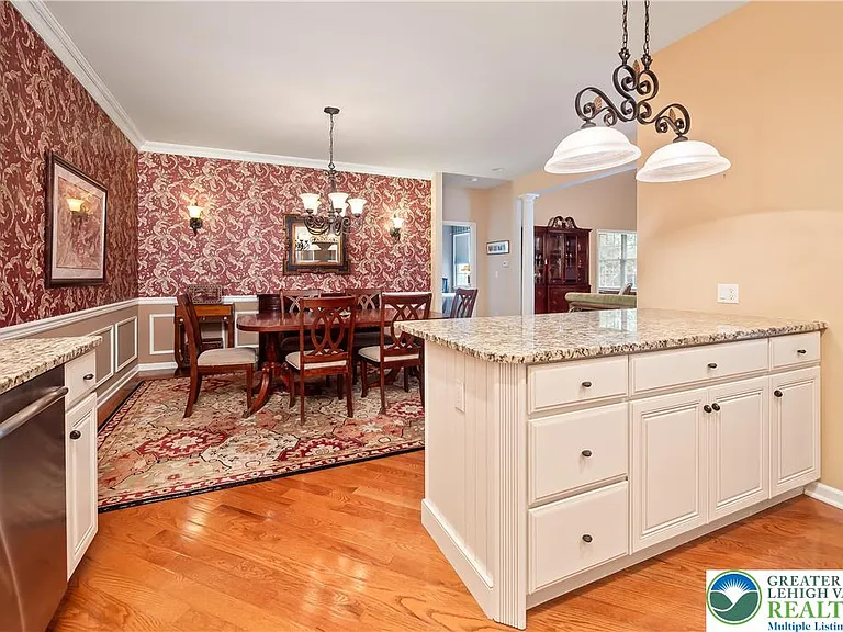 290 Inverness Cir — Photo 3