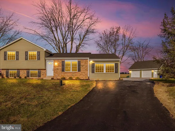 9007 Taurus Ct, Walkersville, MD 21793