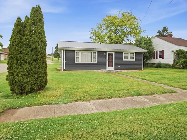 289 Elm St, Duncan Falls, OH 43734