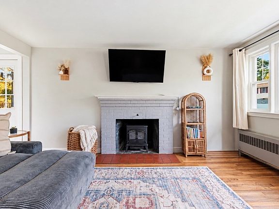 5th image of 13 Marshall Rd