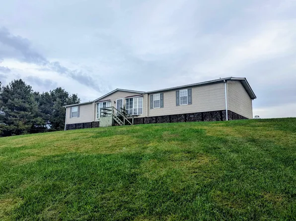 201 Phlegar Hill Rd NE, Floyd, VA 24091