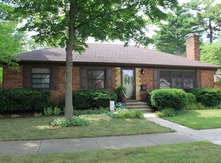 574 S Cambridge Ave, Elmhurst, IL