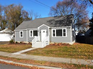 11 W Hawley St, Lawrence, MA 01843
