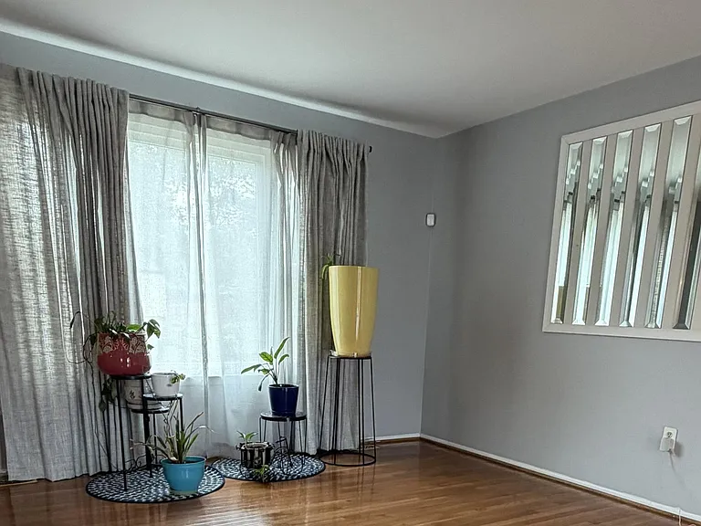 6410 Coleton Ct — Photo 4