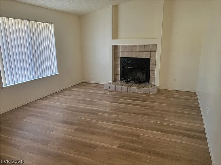 3309 Miramar Dr — Photo 2