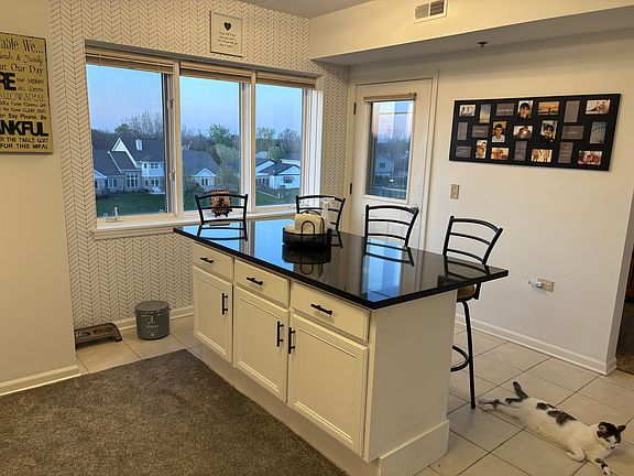 2nd image of 5520 W 115th St #404