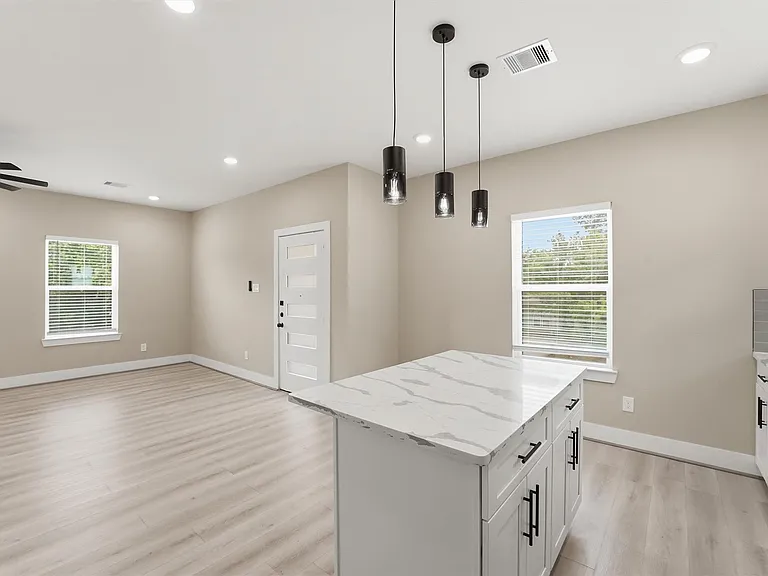 3107 Grassmere St #B — Photo 9