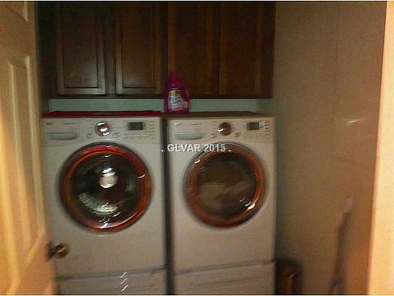 3rd image of 8425 Adams Grove St
