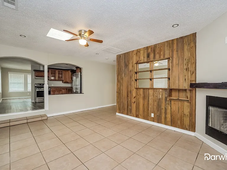 1170 Debbie St — Photo 6