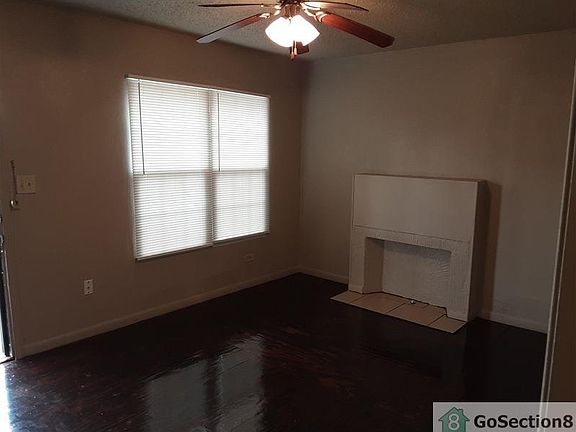 3rd image of 714 S Lamar St