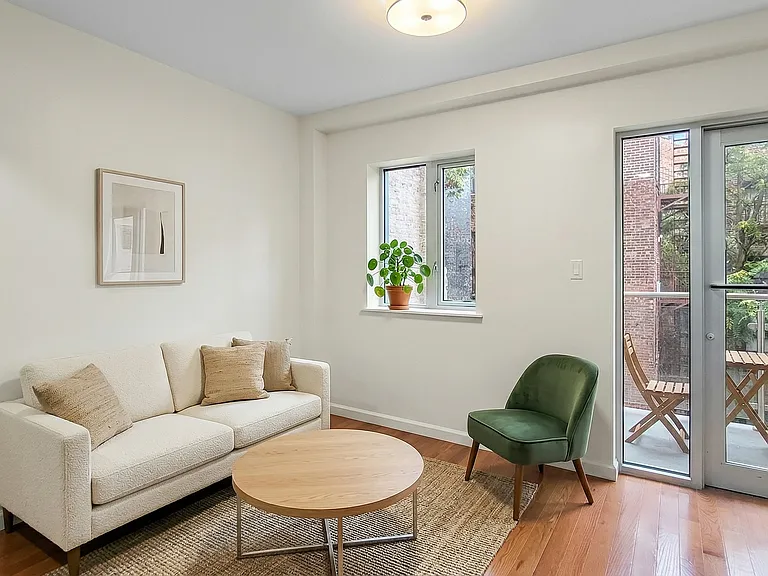 1475 Amsterdam Ave #3 — Photo 1