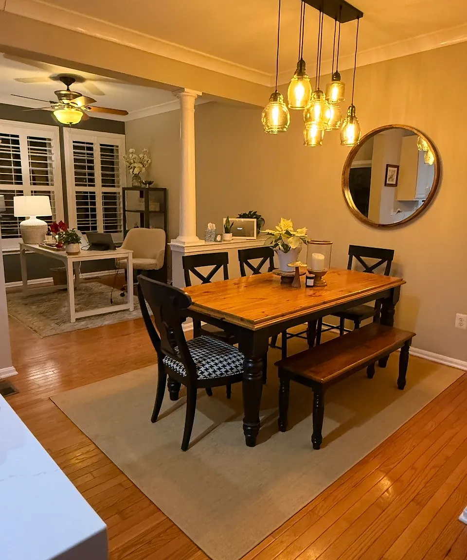 3 bed, 2.5 bath, 2594 sqft, $3,300 — Photo 1