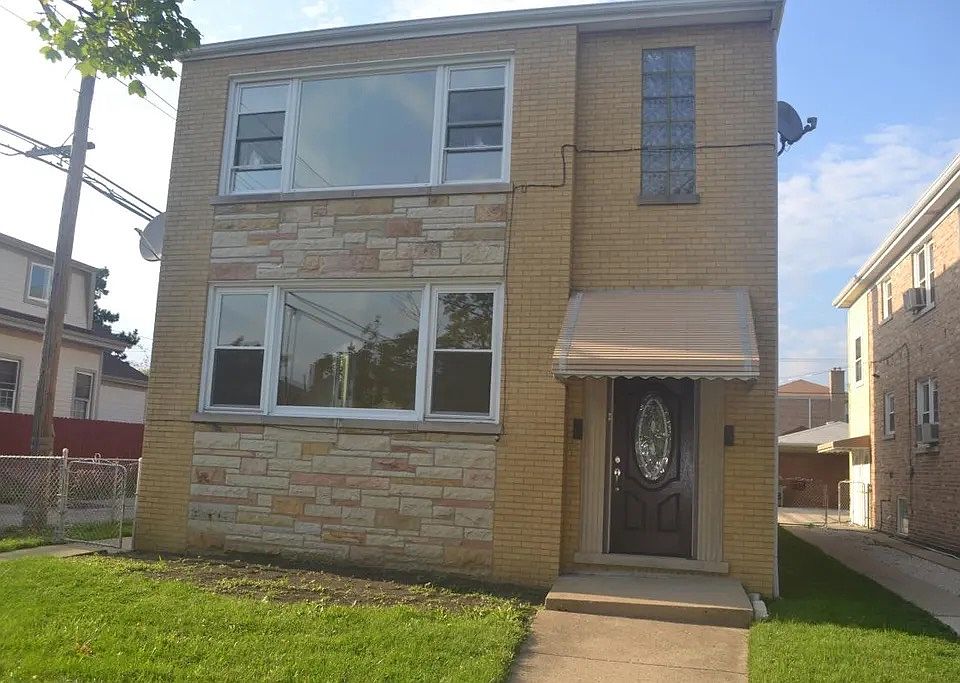 1st image of 5612 W Windsor Ave #2