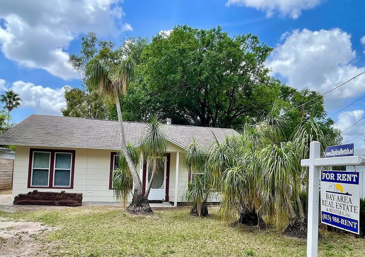 2 Bedroom 2 Bathroom Home on Pine Lake! — Photo 1