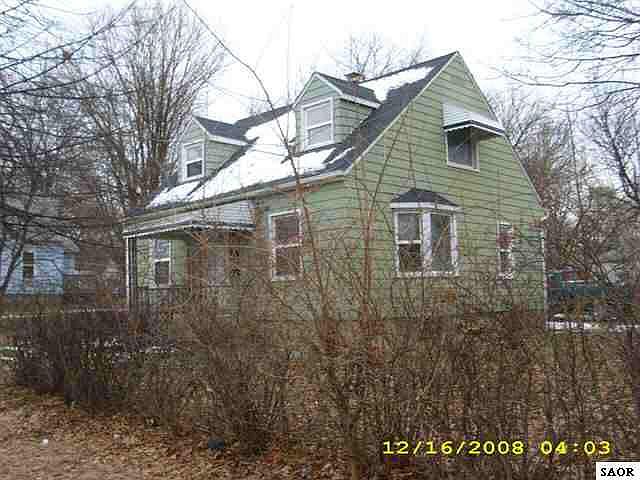 1st image of 1602 N Wyoming Ave