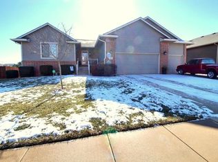 2213 E Tall Tree Rd, Derby, KS 67037