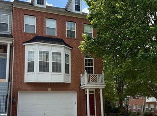 8859 Modano Pl, Fairfax, VA 22031