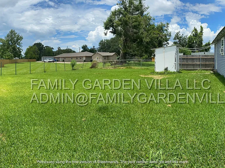 1836A Ridgefield Ave — Photo 13