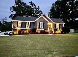 107 Black Walnut Ln, Trussville, AL 35173