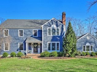 78 Country Acres Dr, Hampton, NJ 08827