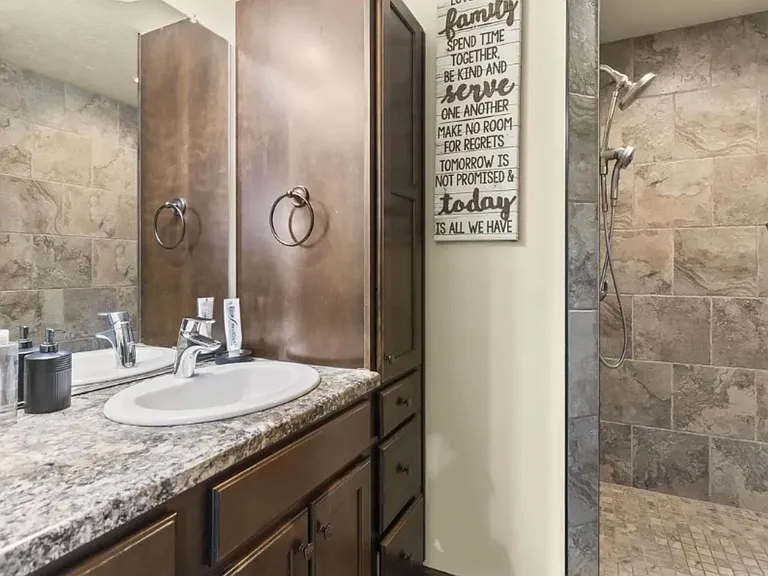 1108 N Mossy Oak Ave — Photo 12
