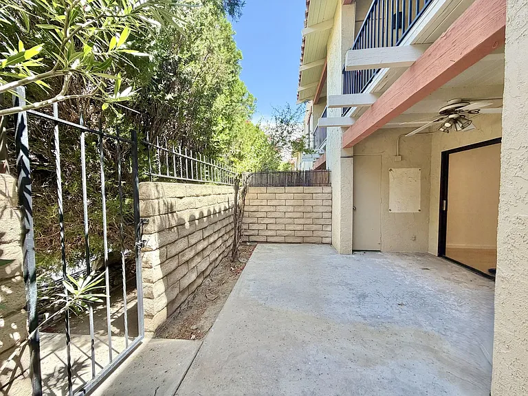 1407 N Sunrise Way #18 — Photo 16