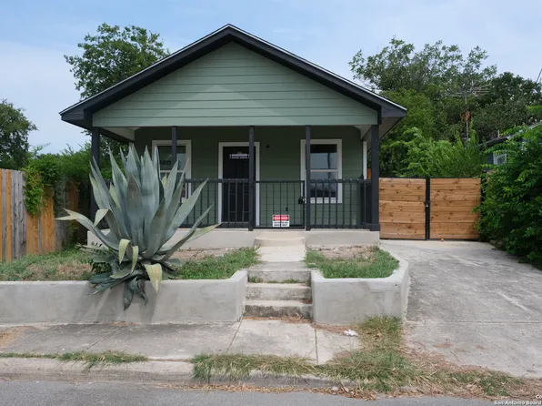 1307 Lombrano St, San Antonio, TX 78207