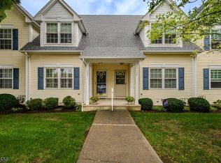 133 Town Center Dr, Warren, NJ 07059