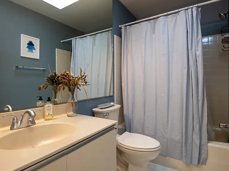 4605 1/2 Macarthur Blvd NW #B — Photo 9