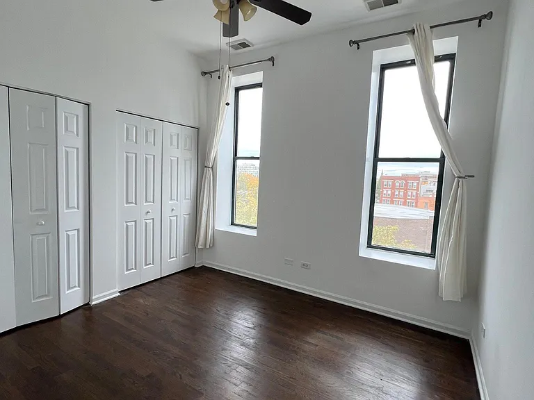 946 N Orleans St #303 — Photo 20