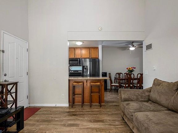 5th image of 830 W Lincoln Ave Unit 291