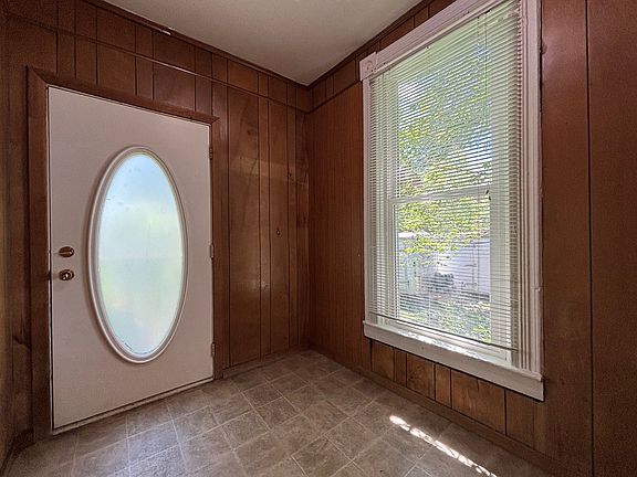 5th image of 660 5th St E #1