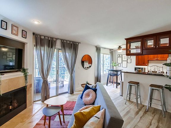 2nd image of 8440 Via Mallorca Unit 228
