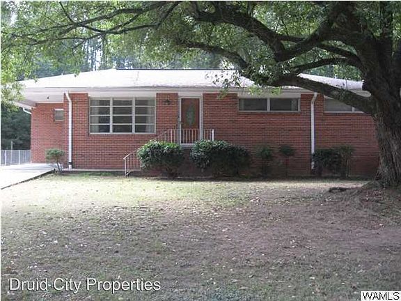 2nd image of 411 32nd Pl E