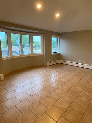 Rented by J L Royal Oak Realty Inc | media 6
