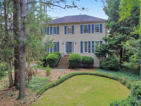 3125 Dogwood Valley Ct NE, Marietta, GA 30068