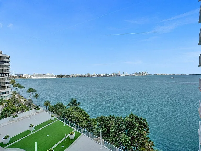 770 Claughton Island Dr #15 — Photo 15