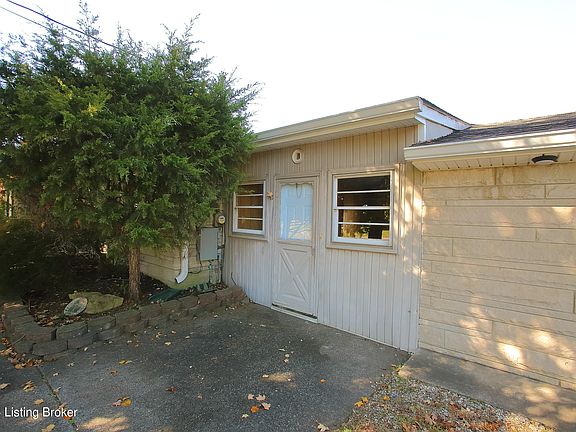 5th image of 5806 Arvis Dr