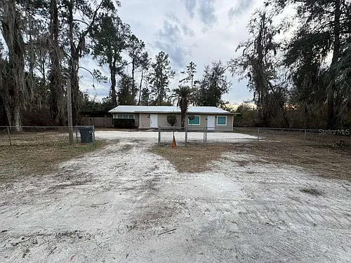 211 NW Highway 441 Photo 1