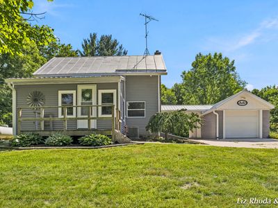 10240 Connelley Ave NE, Greenville, MI, 48838