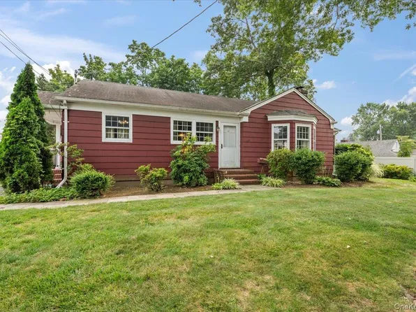 37 Church Street, Syosset, NY 11791