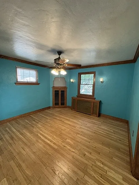 3 bed, 1232 sqft, $2,400 — Photo 2