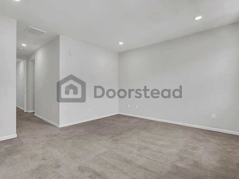 612 Barcelona Loop — Photo 31