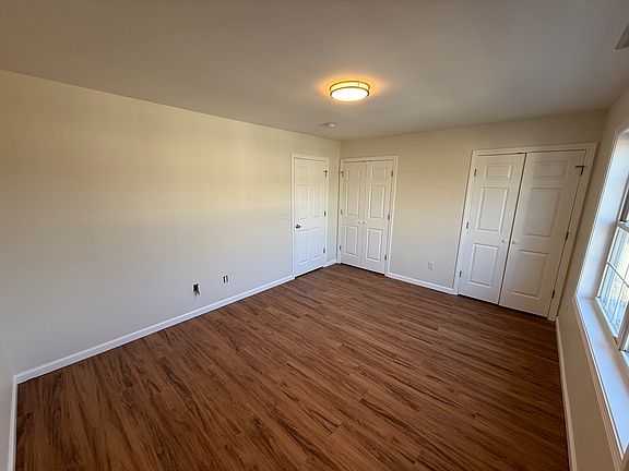 5th image of 12 Cutlery Ave #A