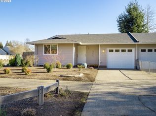 240 NE Dunn Pl, McMinnville, OR